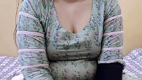 Desi Chachi Grips Small 18+ Penis with Hindi Audio Moans and Tight Grip