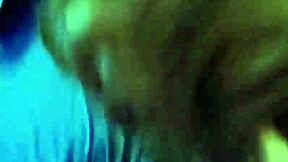 llego la latina borracha de la disco y le meti mi monster cock hasta el fondo... uff que follada