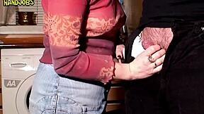 Spontaneous handjob blowjob cumshot