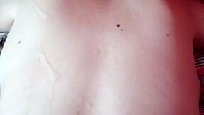 Espectacular Cumshot Fills Argentinian Vagina of Azulhad4 After Huge Cock Pounding