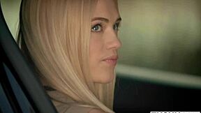 Vixenplus Forever Grey anal en levrette pipe cowgirl et gaping