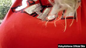 bikini milf vicky vette fingers meaty pussy lips post-beach