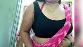 DESI INDIAN MOM Bhabhi Begs for Rough Pounding