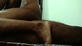 bhabhi drops hot ebony indian home mms sex clip