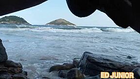 Fodi Gostosa Indonesian Big Ass Bareback on Nudist Beach