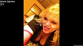 Curvy blonde milf jenna jaymes plays sexy big tits solo in shorts 1080p