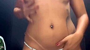 i get so horny fingering my pussy in the crowded gym watching everyone