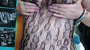 Beautiful blonde with big natural tits models new ropita solo