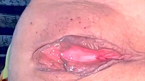 amateur teen's shaved pink pussy closeup 80 days post virginity loss