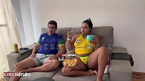 fui uma puta bem safada com o corno no jogo do brasil