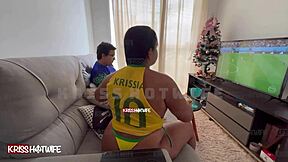 fui uma puta bem safada com o corno no jogo do brasil