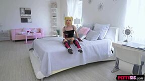 Tiny scheming stepsis Kenzie Reeves bent over for hardcore doggystyle