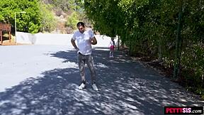 Tiny scheming stepsis Kenzie Reeves bent over for hardcore doggystyle