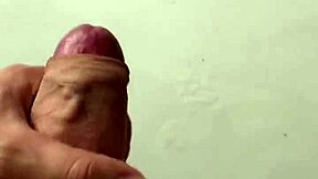 Masturbacion Intensa con Eyaculacion Masculina Explosiva y Squirting de Polla