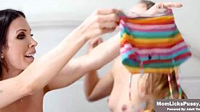 curious teen stepdaughter seduces stepmom with pussy licking and face sitting play