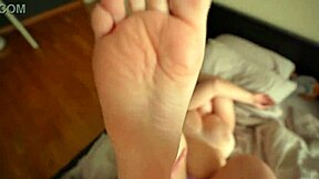 Pawg bends over for creampie in her sweet pink tight wet pussy close up homemade style