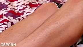 i finger my hairy wet american teen pussy so good