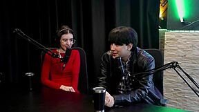 Clt guy fucks loud moaning girl on invite nearly gets arrested for public sex