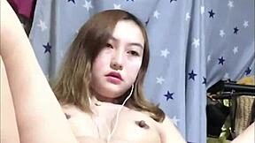 god, i'm so damn horny watching this amateur japanese girl squirt from solo masturbation
