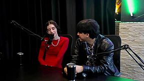 Clt guy fucks loud moaning girl on invite nearly gets arrested for public sex