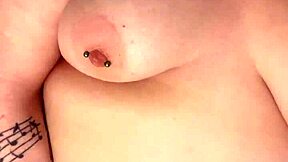 chubby redhead babe fingers wet pussy moaning loud