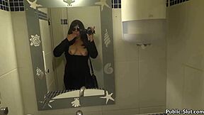 hot wife flashes big ass then takes doggystyle cum on beach