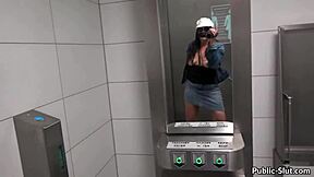 hot wife flashes big ass then takes doggystyle cum on beach