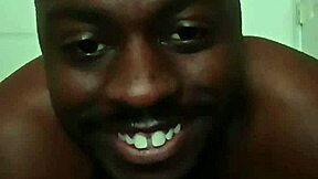 pausing dance to ditch glasses explain fave workout pose