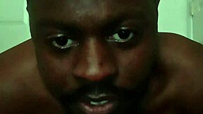 pausing dance to ditch glasses explain fave workout pose