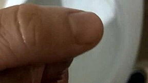 she's aceitando into total masturbation relaxation bliss now!