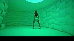 Anitta shakes her naughty ass while dancing seductively on screen