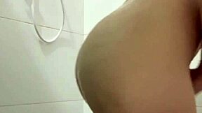 Novinha's Anal Plug Play Makes Bath Time So Intensely Hot