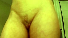 jennifer white drains cock perfectly with her milf handjob skills