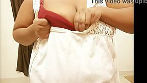Kolkata Girl's SEXY BOOBS Bounce Wildly
