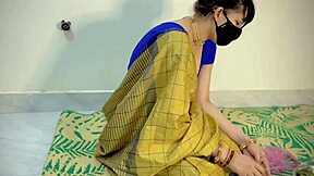 Nurse hooks up with boss at work