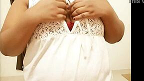 Kolkata Girl's SEXY BOOBS Bounce Wildly