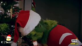 Ever wonder how the Grinch gets naughty in this XXX Screwbox parody pounding?