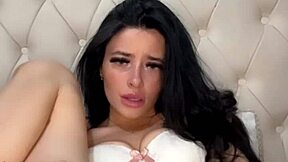 Horny American College Exchange Student Girlfriend Squirts On Webcam