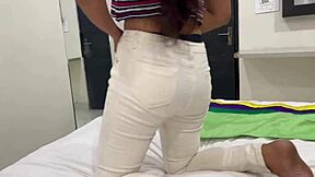 oye hotel mein schoolgirl ko thok diya close up chudai