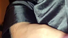 Cazzo Grosso Italiano Gemiti Intensivi Sega Olio Sborra Due Volte