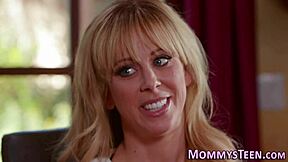 milf seduces teen for first-time scissoring and hot lesbian tribbing