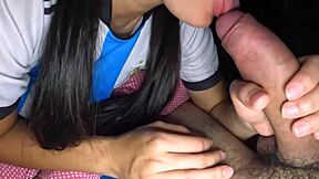 quieres verme follando a esta brunette al aire libre con mi monster cock?