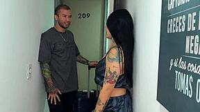 Beautiful Tattooed Big-Ass Milf Brian Evansx Fucks Stranger Passionately