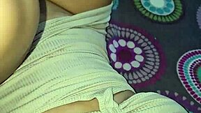 i masturbate in front of friend she gets hot 😈💦