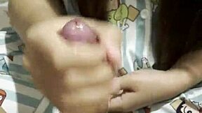 i love my asian girlfriend's soft handjob grip