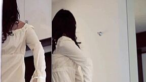 elegant teen 18+ager fingers wet pussy in classy solo play