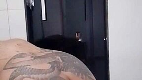 ohh biamorenamg i'm squirtin sooo muchh from juicy assplay!!