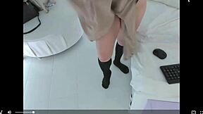 That Venezuelan bitch shakes her big ass dancing reggaeton like fire