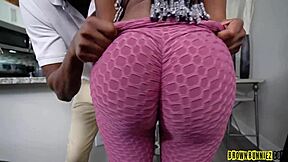 Yum Thee Boss Brown Bunny Enjoys Deep Bootyful Massage