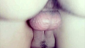 PUTINHA GOZA GOSTOSO CAVALGANDO MEU PAU COM VIBRADOR!